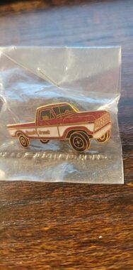 Rare Ford Walmart Lapel Pin Mr Sams Pickup Truck Wal-mart Pinback